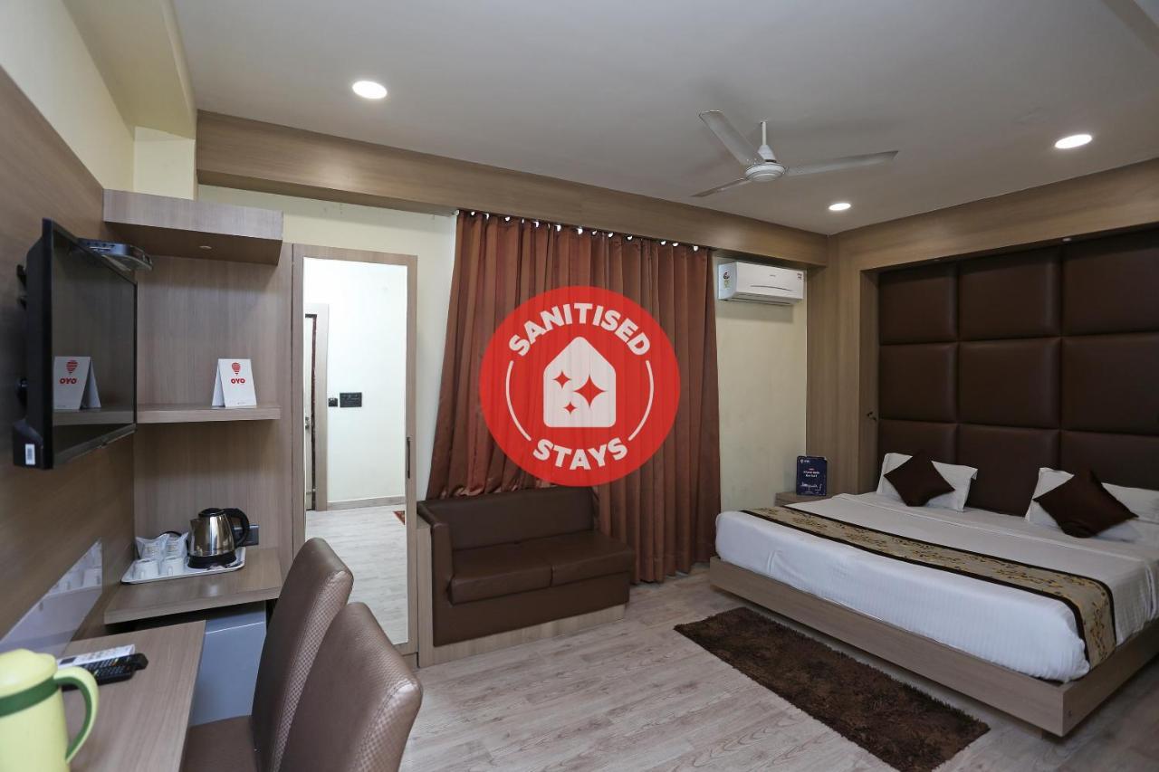 Capital O 5663 Gs Inn Chinhat 外观 照片