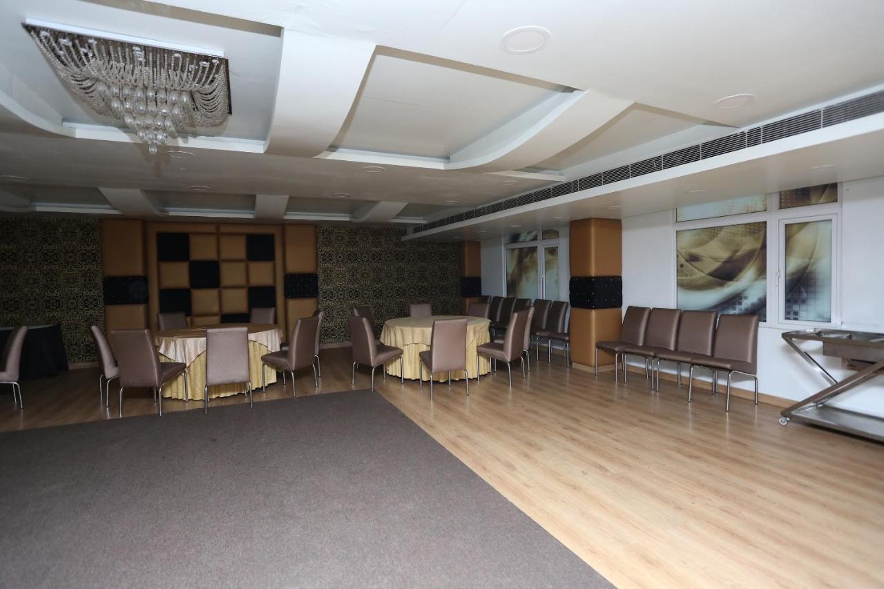 Capital O 5663 Gs Inn Chinhat 外观 照片
