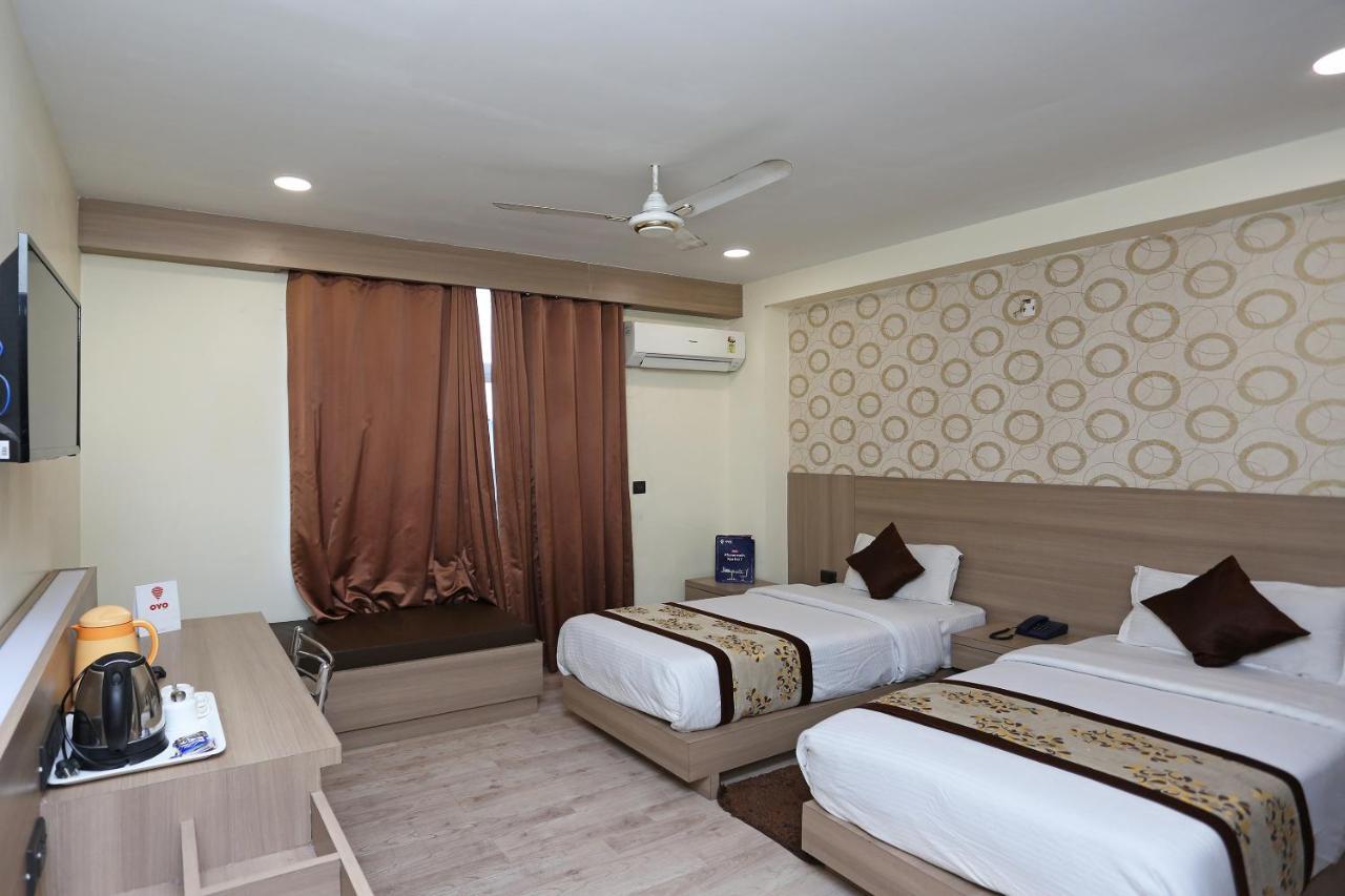 Capital O 5663 Gs Inn Chinhat 外观 照片