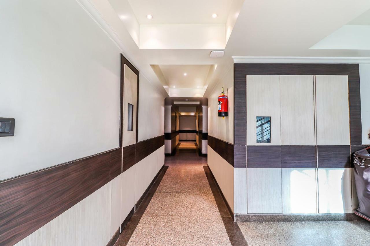 Capital O 5663 Gs Inn Chinhat 外观 照片